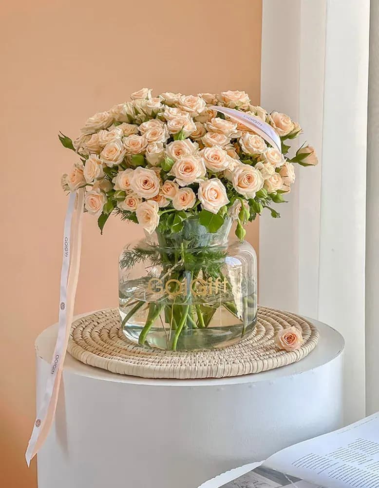 گلدان شیشه ای رز مینیاتوری گلبهی
