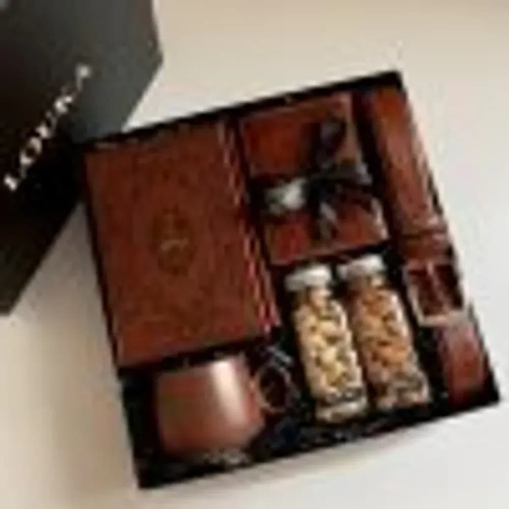 باکس هدیه مردانه Yummy Chocolate