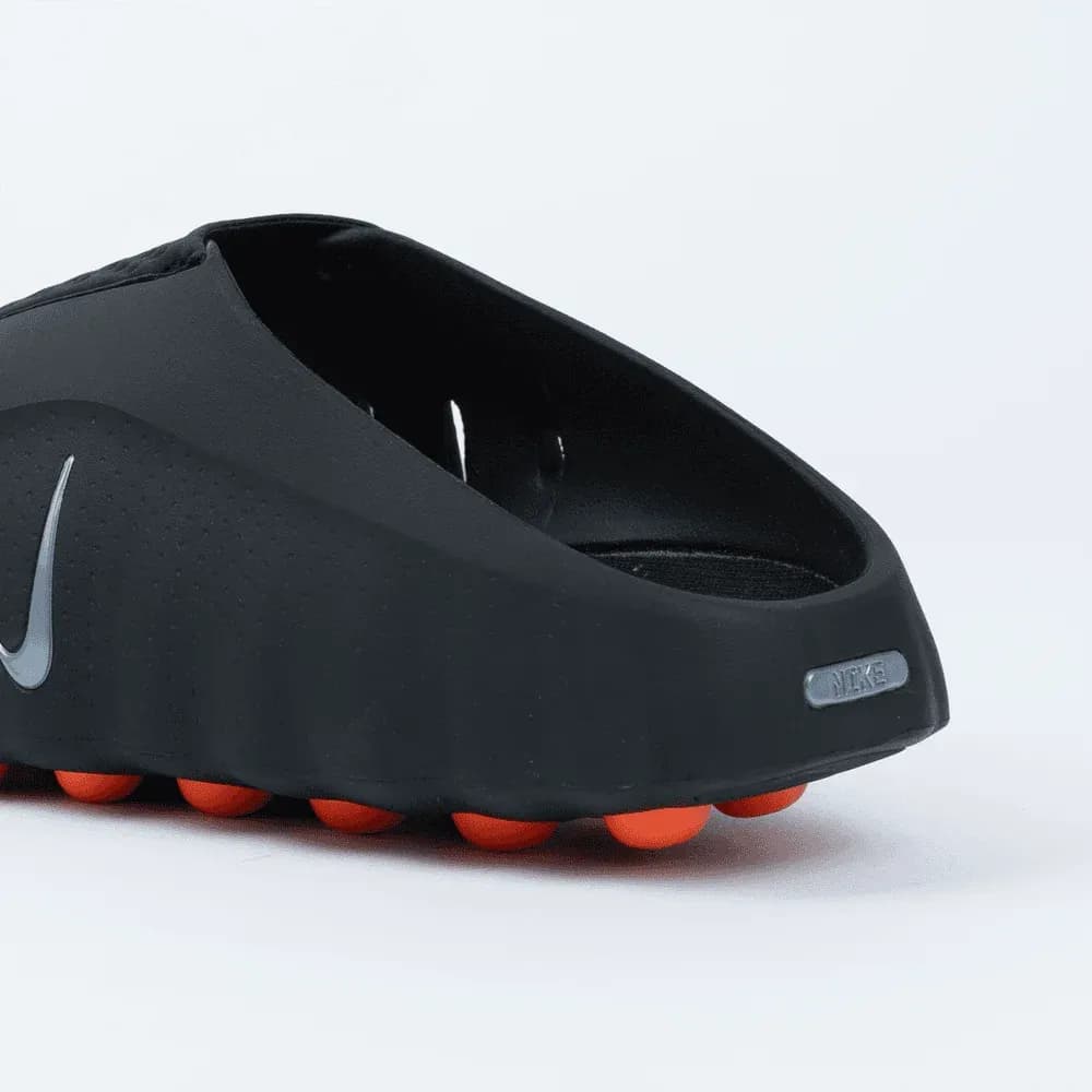 Nike Mind 001