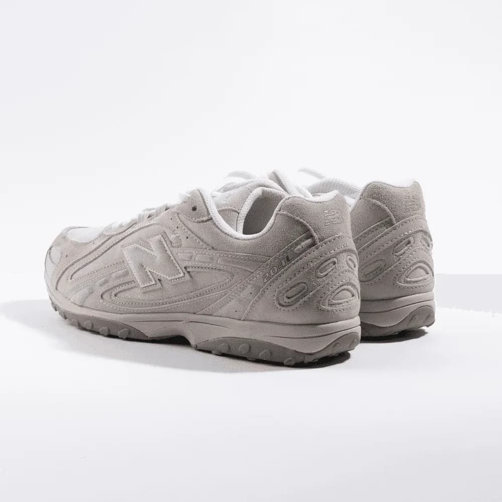 New Balance 204