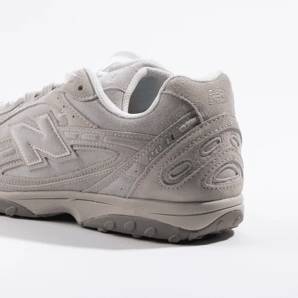 New Balance 204