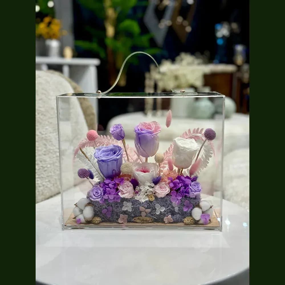 باکس شیشه‌ای کیفی گل جاودان