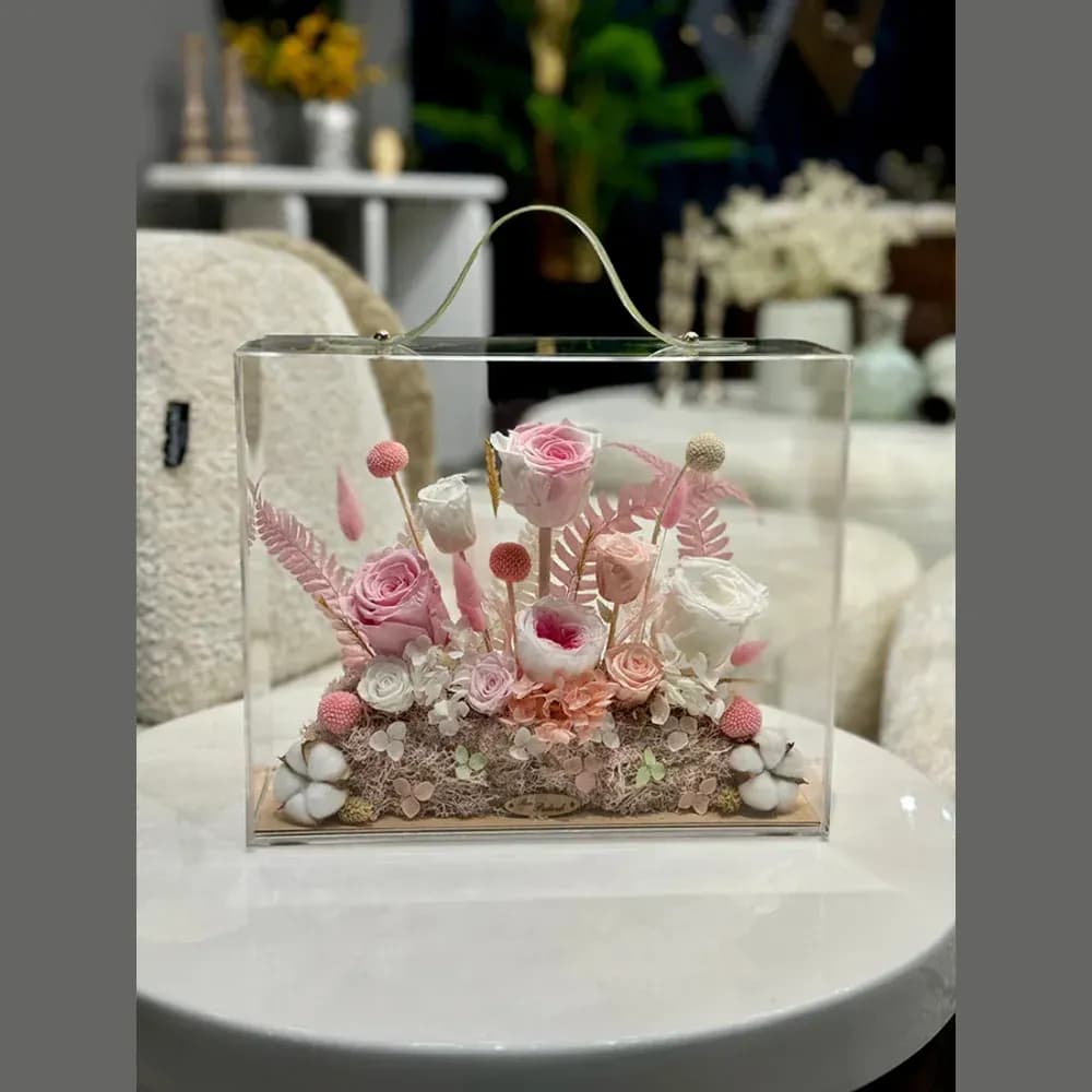 باکس شیشه‌ای کیفی گل جاودان