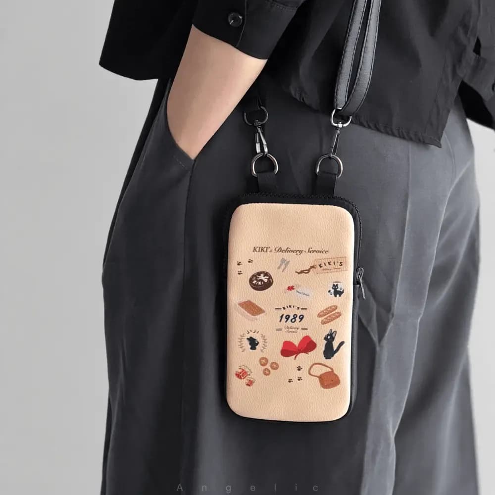 موبی بگ طرح گربه و توت فرنگی