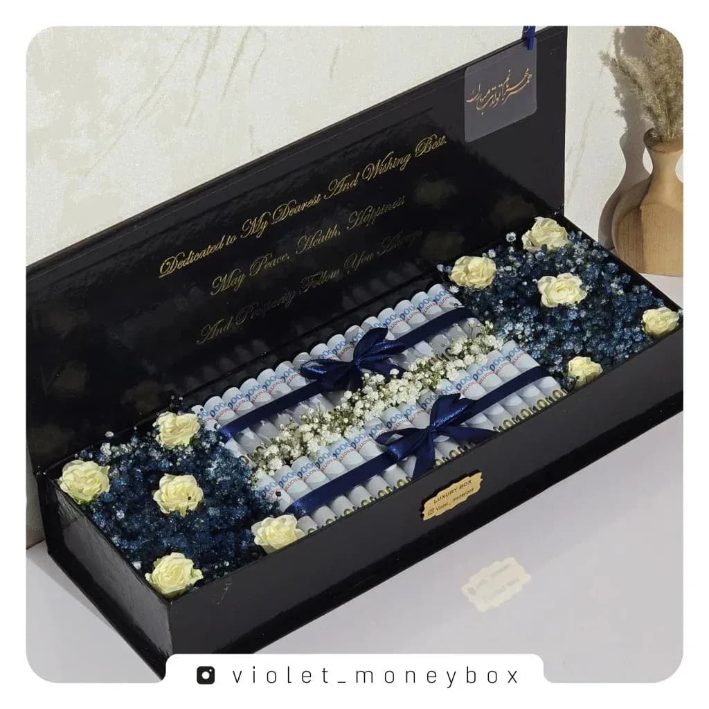باکس پول اوریگامی با گل طبیعی (کد ۱۱ - ژیپسوفیلا آبی و رز سفید)
